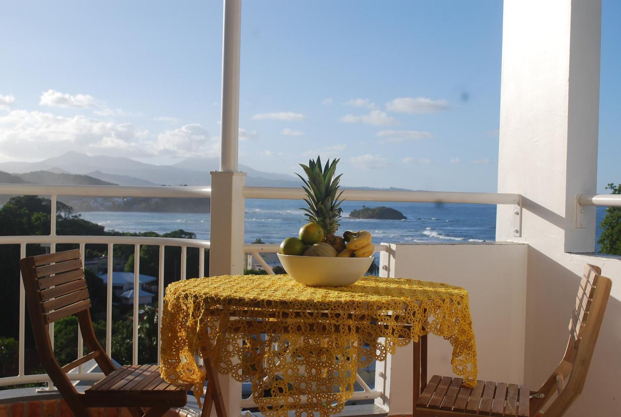 Appartement De La Baie, Vue Magnifique, Tartane Ла-Трините Экстерьер фото